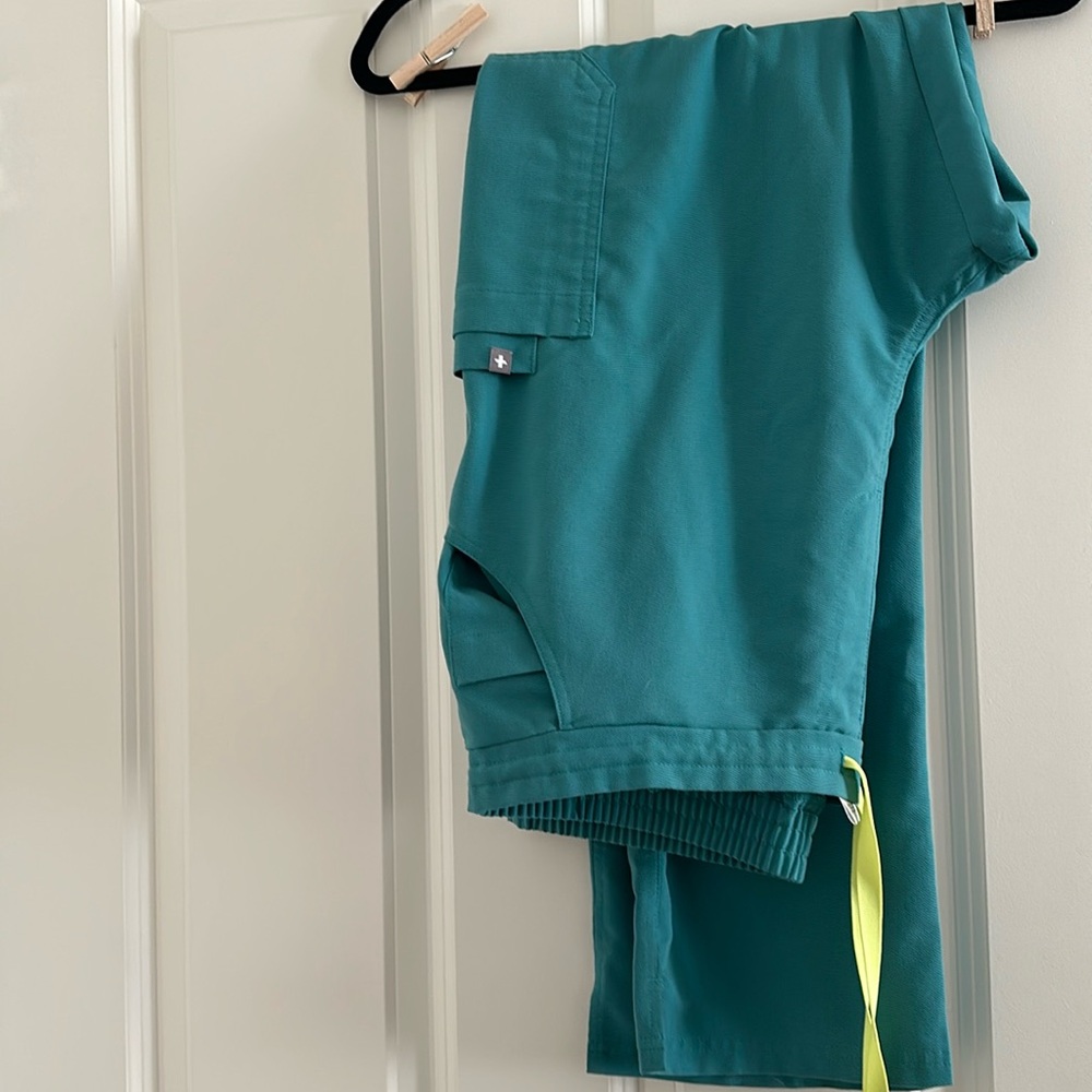 Figs scrub pants